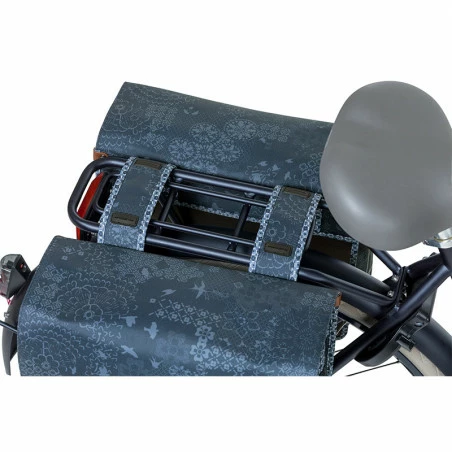 Double Sacoche Vélo BASIL Bohème 35L Bleu Indigo 4 Double Sacoche Vélo BASIL Bohème 35L Bleu Indigo – Image 2